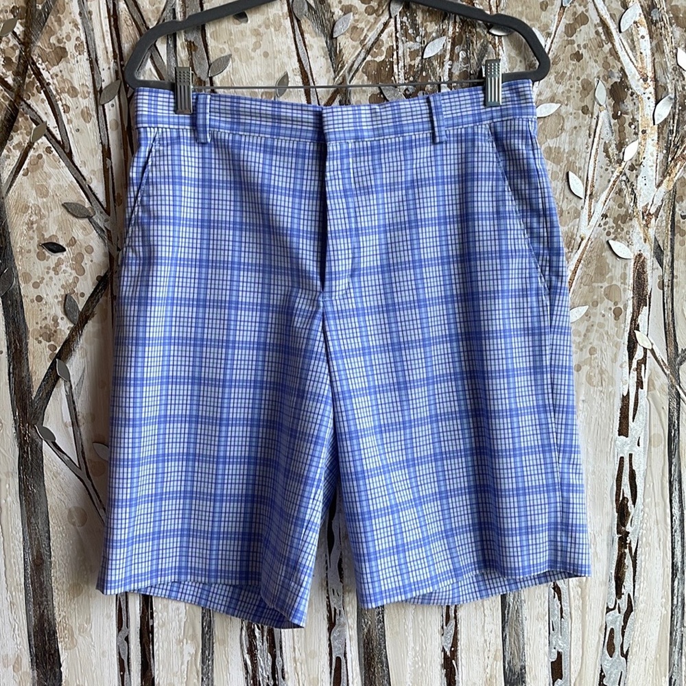NIKE GOLF TIGER WOODS COLLECTION Men’s Shorts 32 (EUC)